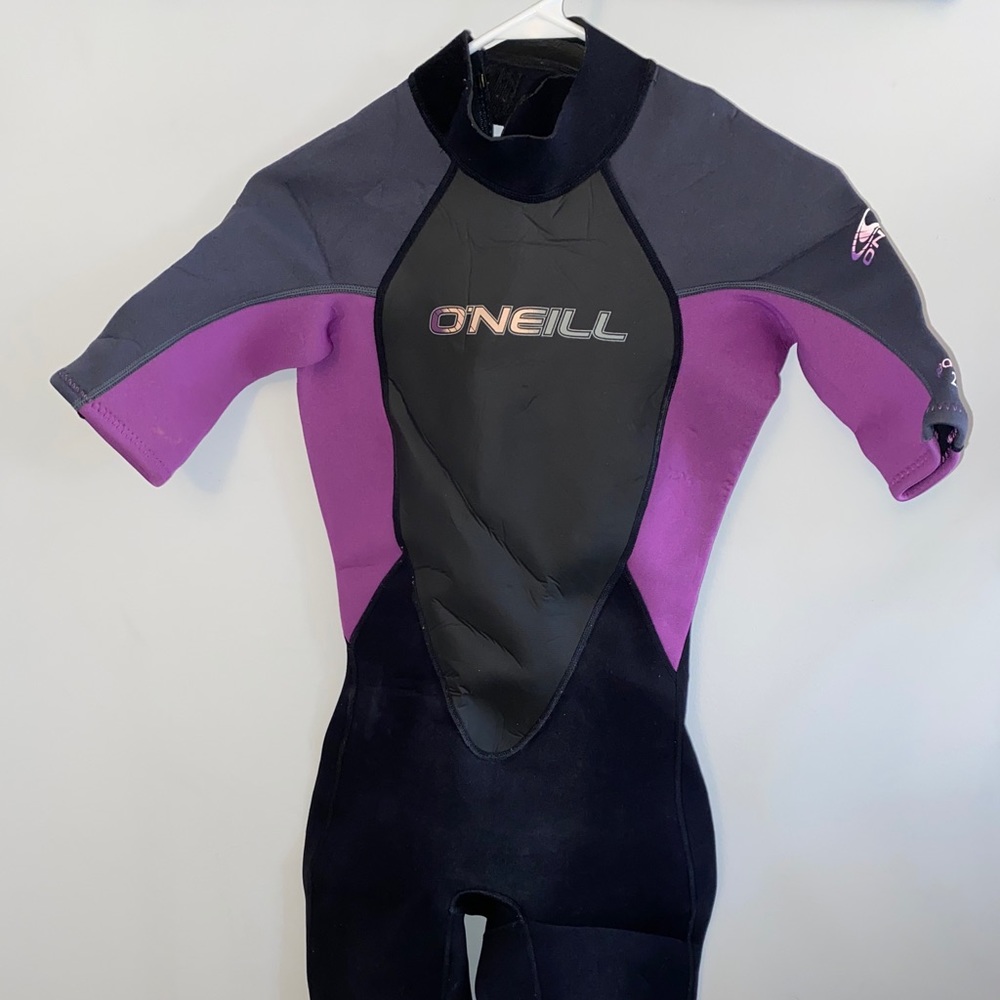 Short styled rash suit